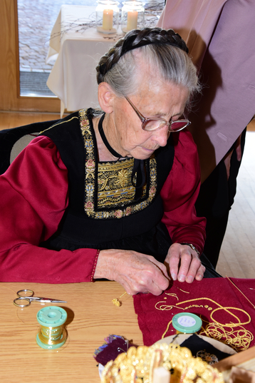R_AnetteGerhold_5 Die erfahrenen Bregenzerwälderinnen ernteten viele bewundernde Blicke für ihre perfekten alten Handwerkstechniken. © Archiv