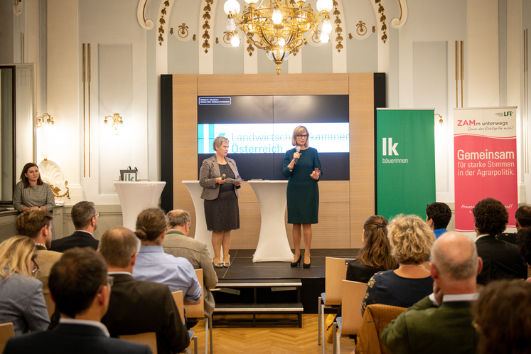 Wirlphoto ChartaEvent 20191023-66Patek und Glatzl.jpg