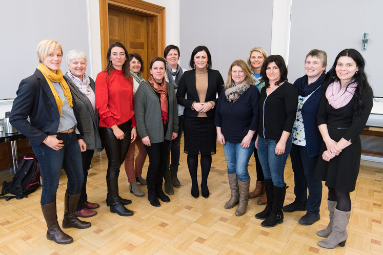 Wienexkursion Der Zamm Lehrgangsteilnehmerinnen 2020 Baeuerinnen At Zamm Unterwegs