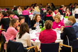 Frauen und Politik bitte zu Tisch .jpg