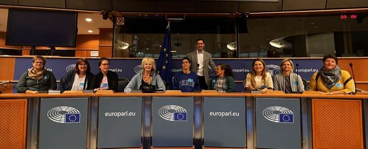 Brüssel-Reise der ZAMm-Absolventinnen 2022 Brüssel-Reise der ZAMm-Absolventinnen 2022
