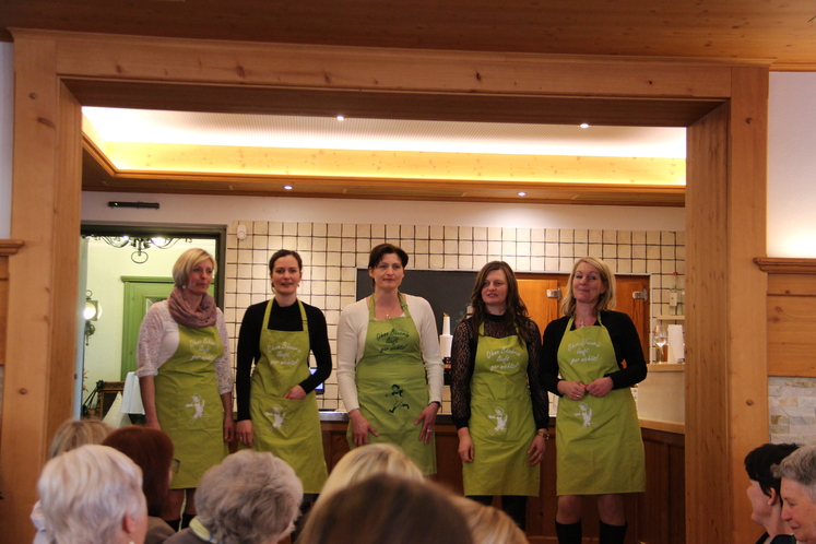 Bezirksbäuerinnentag Tennengau (2).jpg Bezirksbäuerinnentag Tennengau (2).jpg