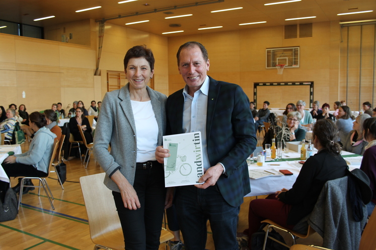 Magazin LandWIRtin - .jpg Magazin LandWIRtin - .jpg