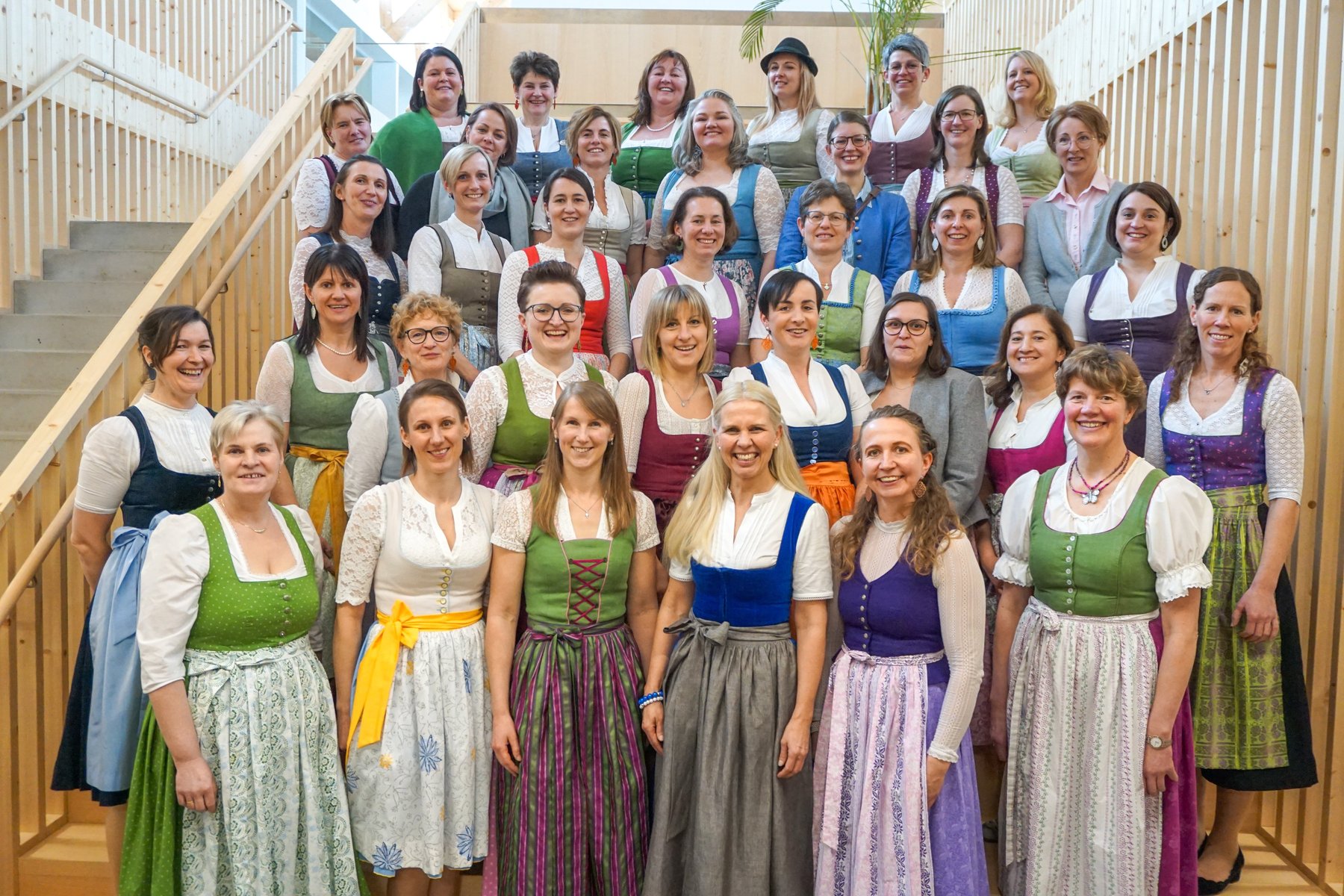 Ortsbäuerinnen Flachgau.jpg Ortsbäuerinnen Flachgau.jpg