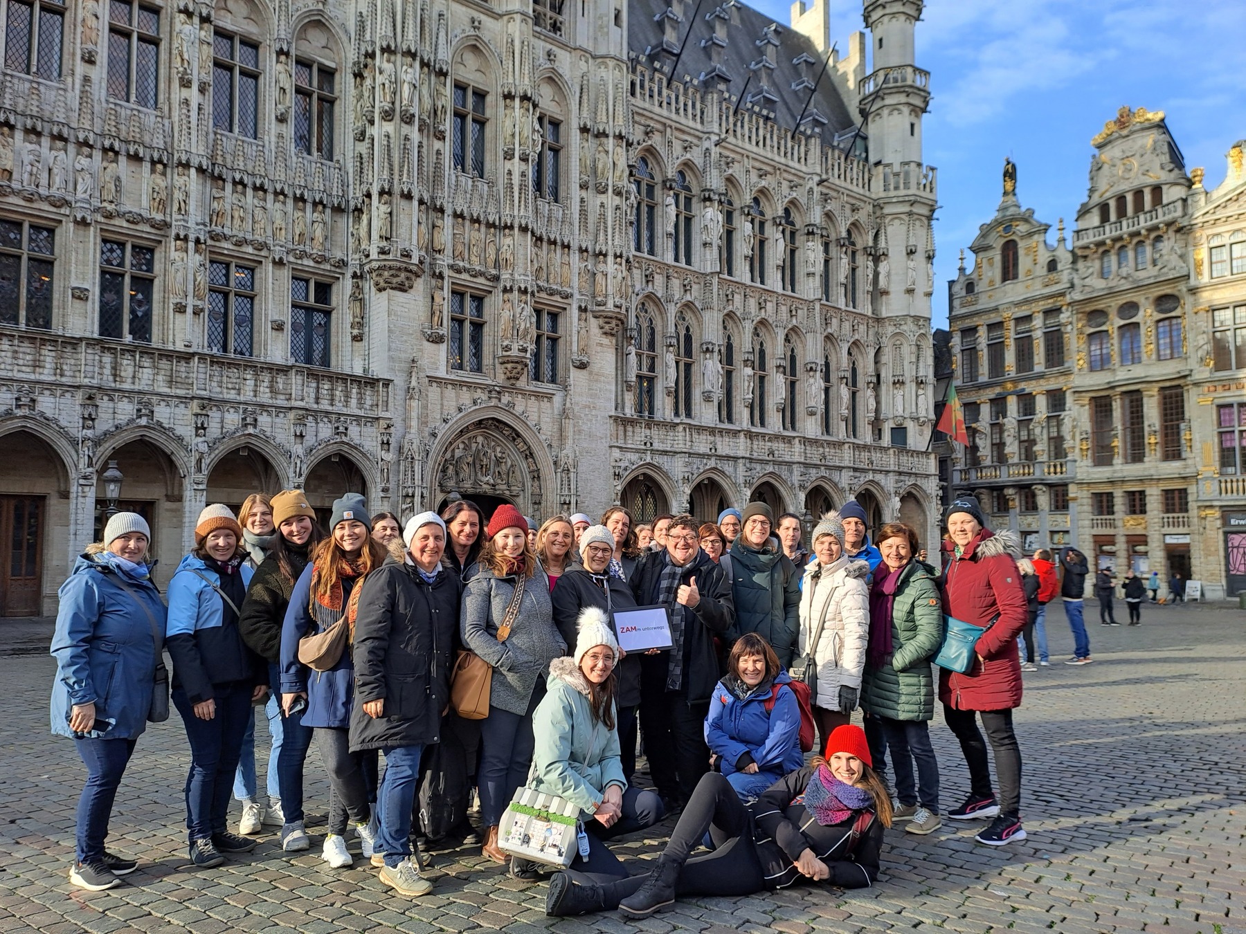 Gruppenfoto am Grand Place in Brüssel