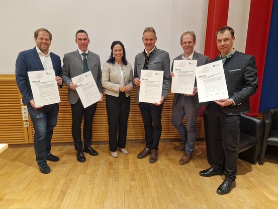 von links: Lexer Georg, Mag. Granitzer Matthias, KR Brunner Astrid, KR Ing. Čik Marjan, Egger Martin, KR Zarfl Franz © LK Kärnten