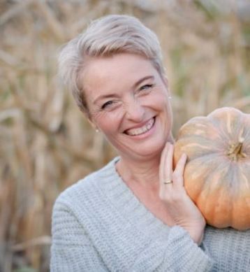 Karin Metz.jpg