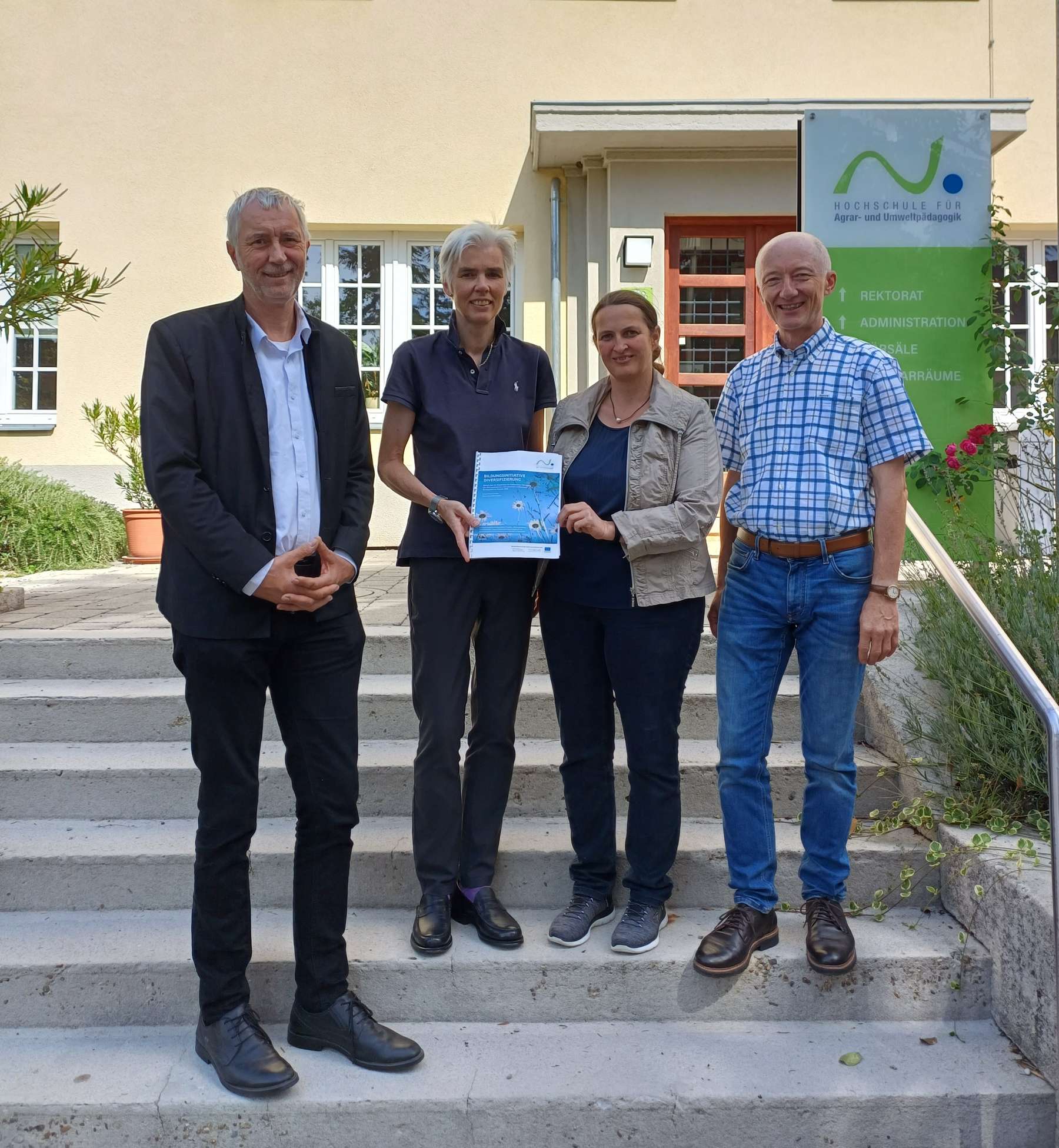 Umfrage Zukunft Landwirtschaft.jpg