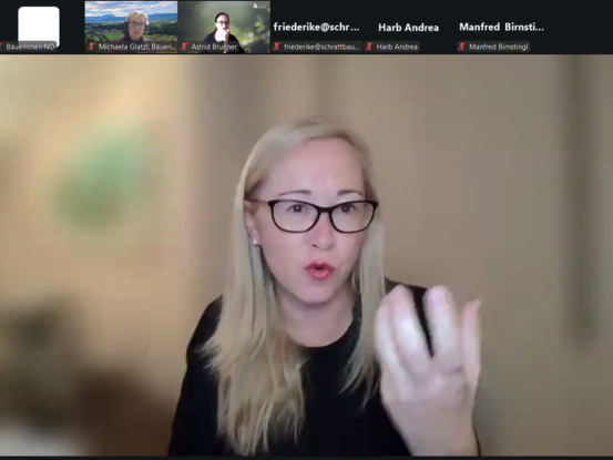 Social Media-Quickie mit Sabine Kronberger 1 © Glatzl