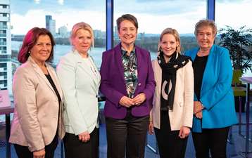 Frauen und MINT-Diskussionsrunde am 17. Februar in Wien.jpg