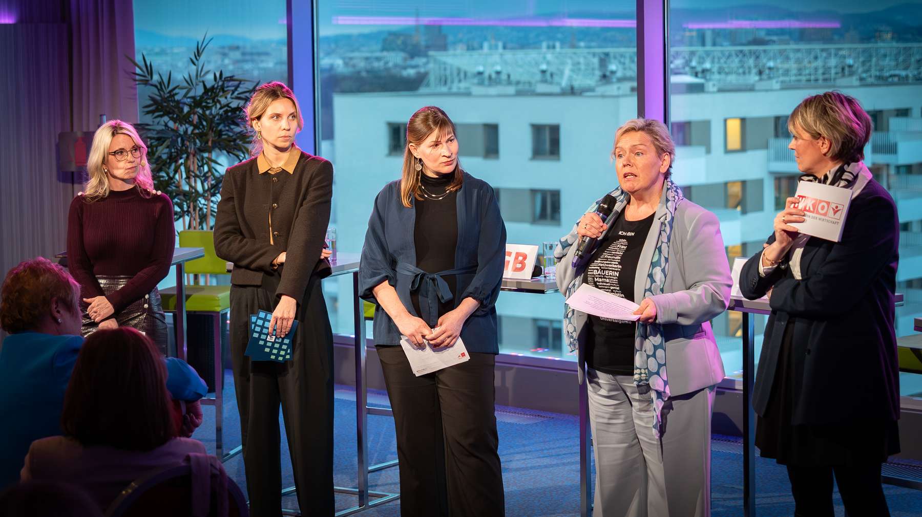 Frauen und MINT-Diskussionsrunde am 17. Februar in Wien.jpg