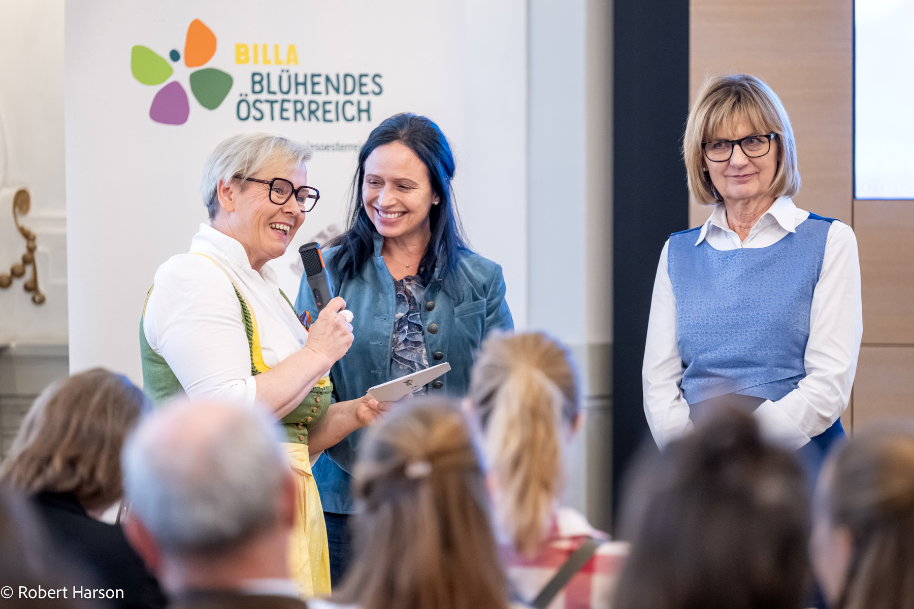 Dialog #streuobst 19 v.l. Michaela Glatzl, Geschäftsführerin der Bäuerinnen Österreich, Astrid Brunner, Bundesbäuerin-Stellvertreterin, und Maria Hutter, LFI-Vorsitzende © Fotografie Harson