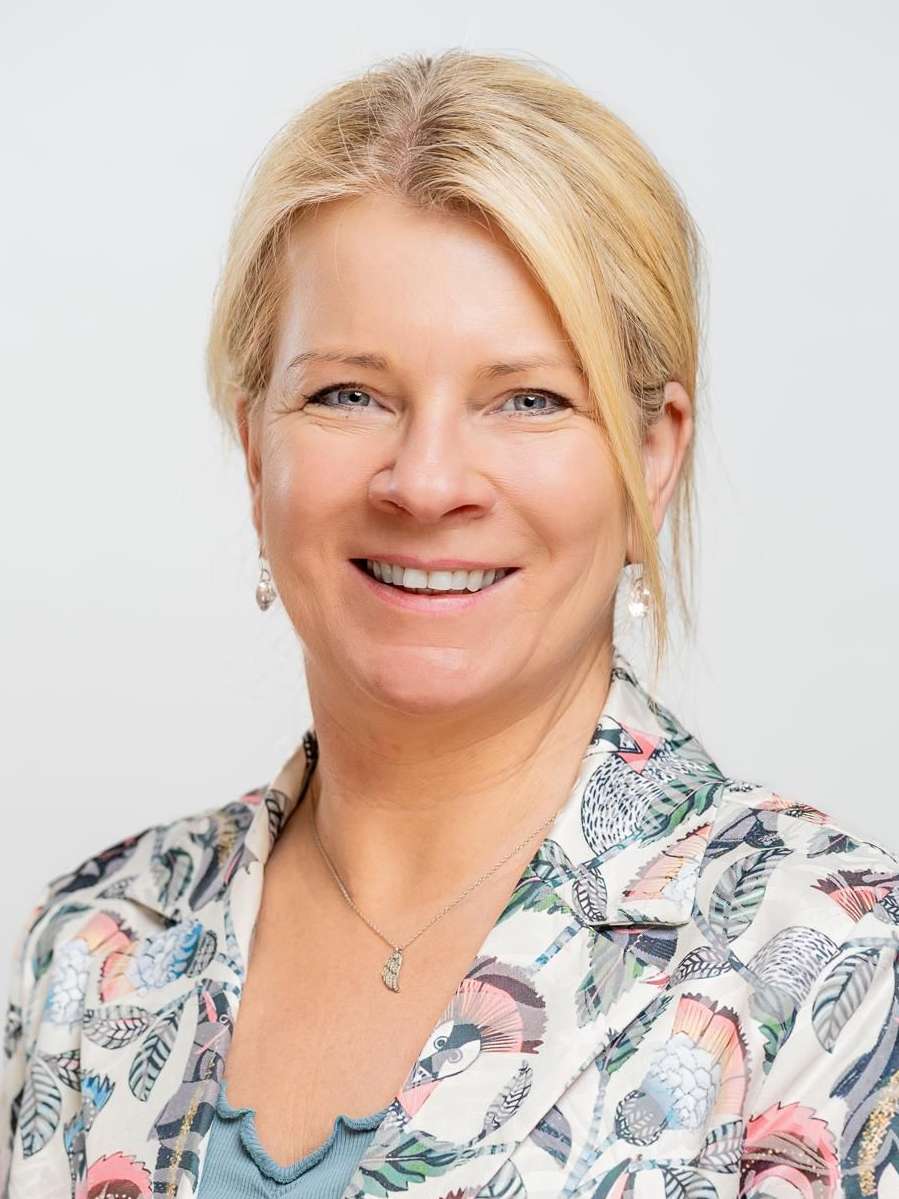 Bundesbäuerin Irene Neumann-Hartberger.jpg