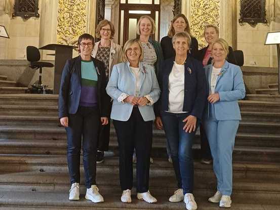 Vier-Länder-Treffen in Hamburg Gruppenfoto Präsidentinnen + Geschäftsführerinnnen © Deutscher LandFrauenverband e.V. (dlv)