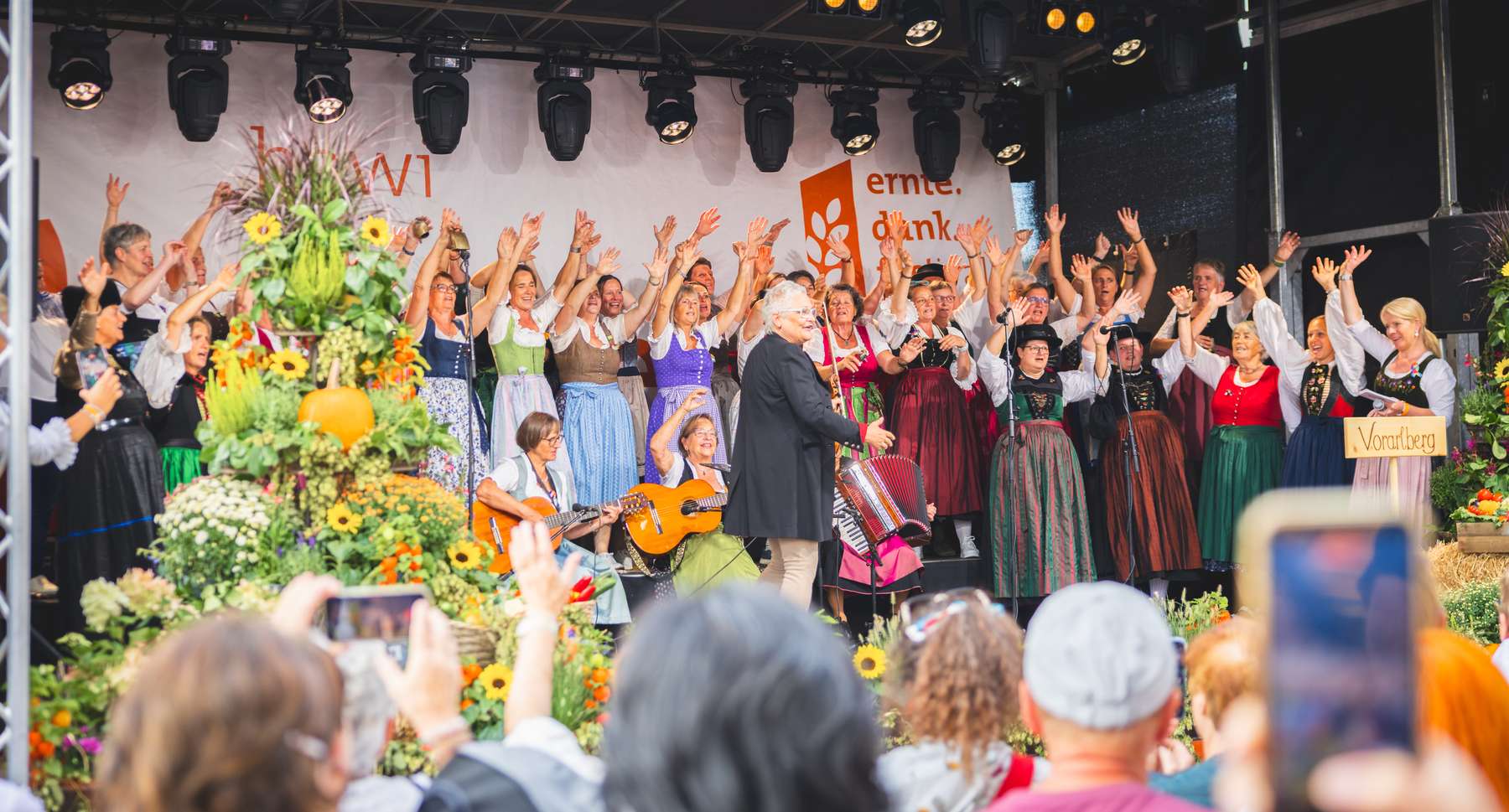 Bäuerinnenchor beim ernte.dank.festival 2026.jpg