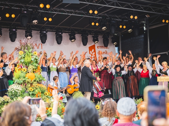 Bäuerinnenchor beim ernte.dank.festival 2026 © ÖSF/Praxmarer