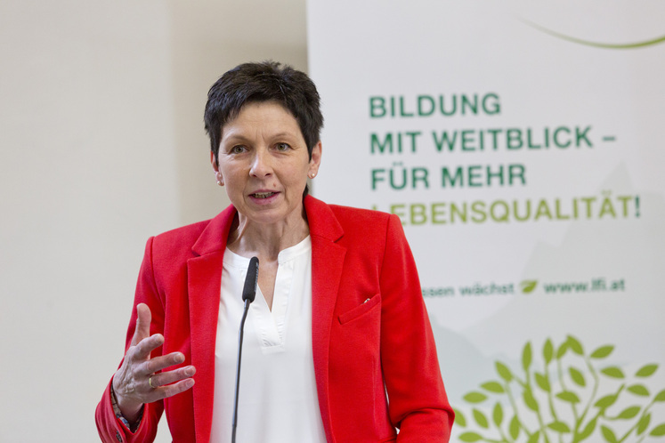 Andrea Schwarzmann  3.jpg