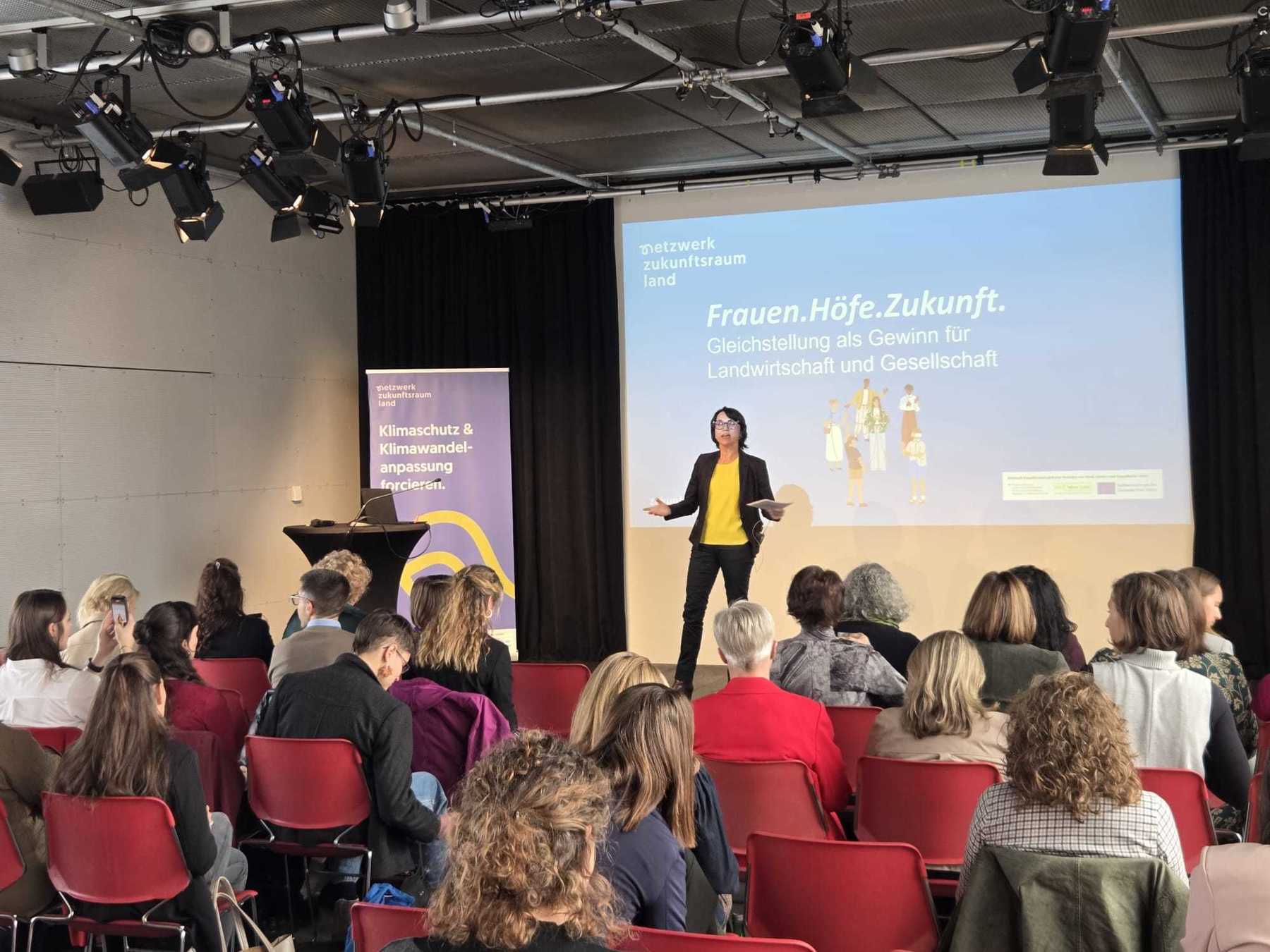 Tagung Frauen.Höfe.Zukunft 9.jpg