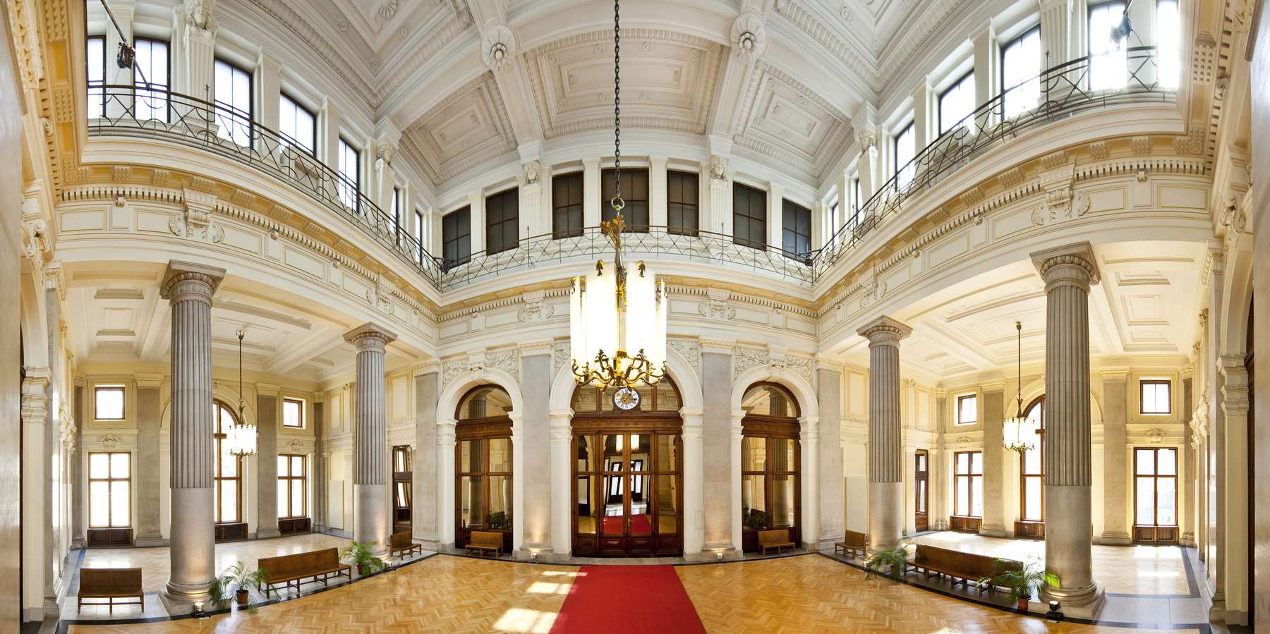 Börse Gebäude 3.jpg Börse Gebäude 3.jpg