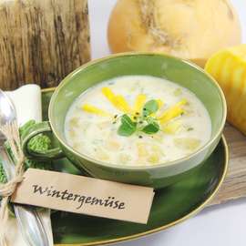 Rübensuppe mit Zitrone.jpg