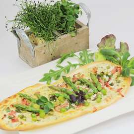 Spargel Flammkuchen.jpg Spargel Flammkuchen.jpg
