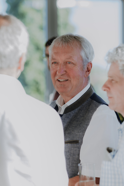 LFI 20230629 Zertifikatsverleihung 016 1SB07000.jpg LFI 20230629 Zertifikatsverleihung 016 1SB07000.jpg