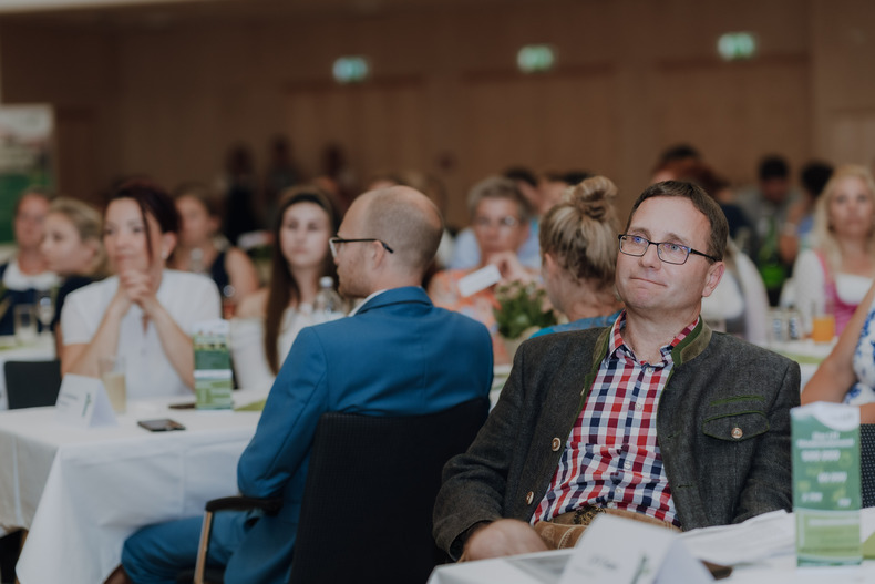 LFI 20230629 Zertifikatsverleihung 052 1SB07132.jpg LFI 20230629 Zertifikatsverleihung 052 1SB07132.jpg