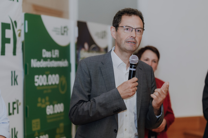 LFI 20230629 Zertifikatsverleihung 095 1SB07363.jpg LFI 20230629 Zertifikatsverleihung 095 1SB07363.jpg