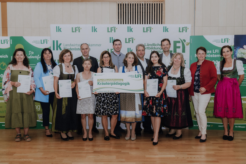 LFI 20230629 Zertifikatsverleihung 103 2SB09685.jpg LFI 20230629 Zertifikatsverleihung 103 2SB09685.jpg