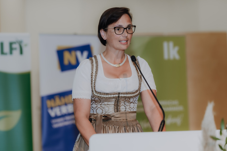 LFI 20230629 Zertifikatsverleihung 104 1SB07394.jpg LFI 20230629 Zertifikatsverleihung 104 1SB07394.jpg