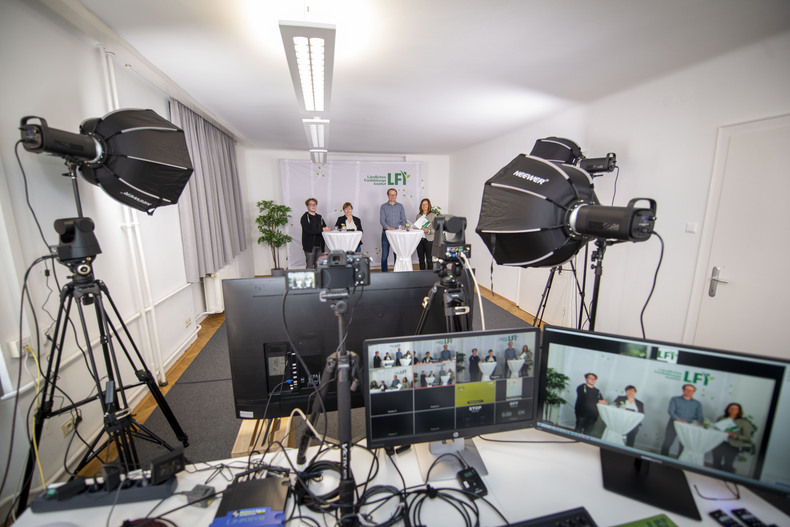 Studio.jpg Studio.jpg