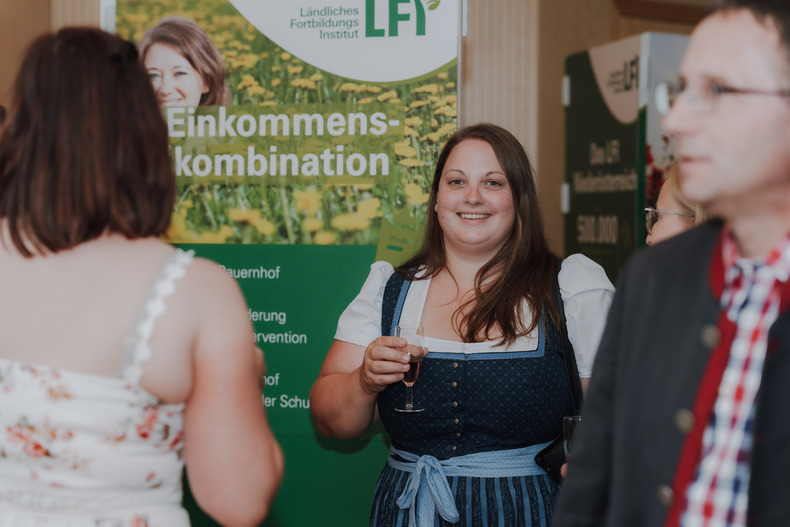 LFI NOE 20240626 Zertifikatsverleihung 032 1SB00720 (c)SophieBalber.jpg LFI NOE 20240626 Zertifikatsverleihung 032 1SB00720 (c)SophieBalber.jpg