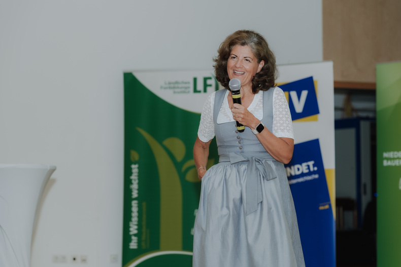 LFI NOE 20240626 Zertifikatsverleihung 062 1SB00860 (c)SophieBalber.jpg LFI NOE 20240626 Zertifikatsverleihung 062 1SB00860 (c)SophieBalber.jpg