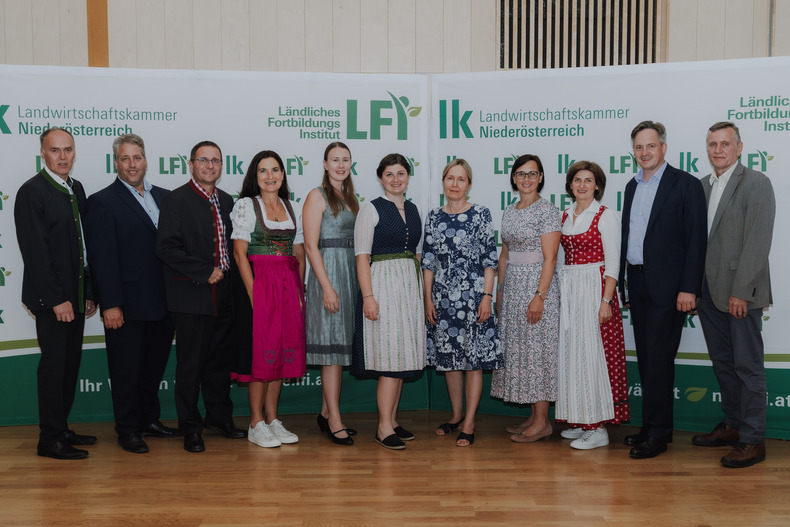 LFI NOE 20240626 Zertifikatsverleihung 156 2SB03786 (c)SophieBalber.jpg LFI NOE 20240626 Zertifikatsverleihung 156 2SB03786 (c)SophieBalber.jpg