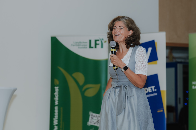 ok LFI NOE 20240626 Zertifikatsverleihung 060 1SB00855 (c)SophieBalber.jpg ok LFI NOE 20240626 Zertifikatsverleihung 060 1SB00855 (c)SophieBalber.jpg