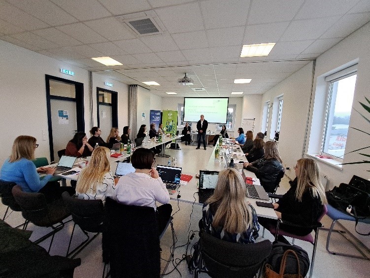 Workshop für HR- und Marketingmitarbeiter:innen bei Firma Keller Grundbau GmbH .jpg Workshop für HR- und Marketingmitarbeiter:innen bei Firma Keller Grundbau GmbH .jpg