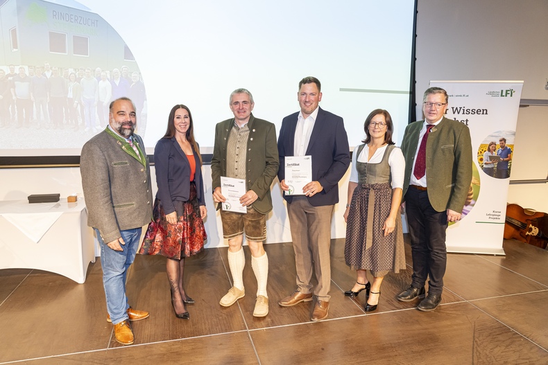 ZLG Klauenpflege Grundlehrgang.jpg