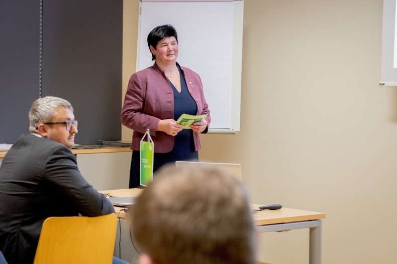 19 - Bildungsabend (19).jpg