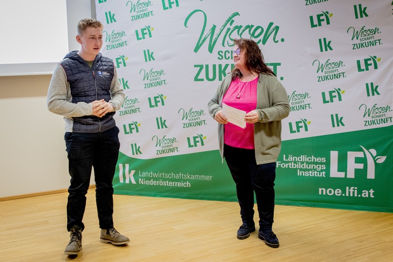 23 - Bildungsabend (23) - Kopie.jpg