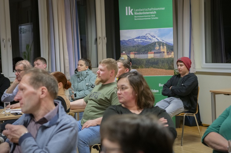 34 - Bildungsabend (34).jpg