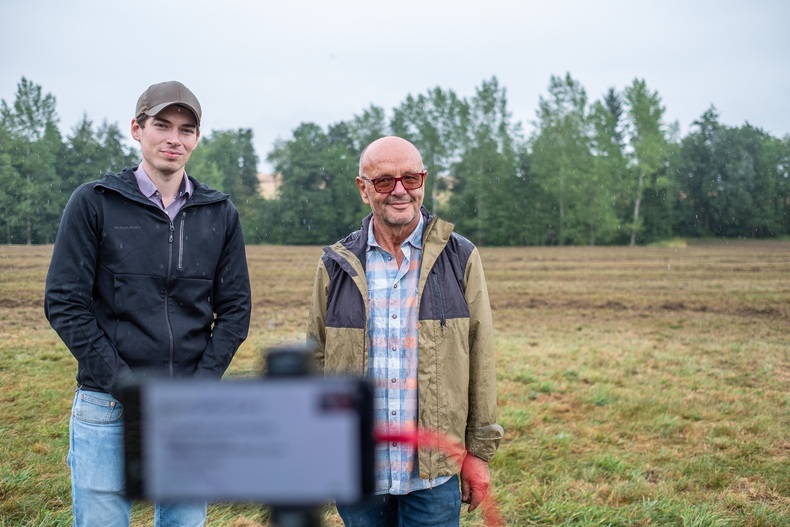 LFI Farminar Grünlandsanierung.jpg