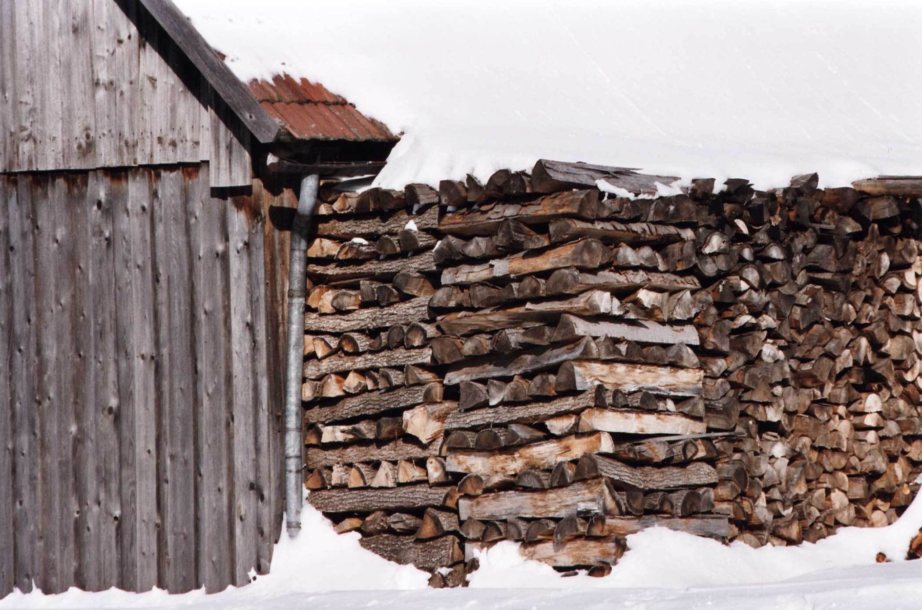 Brennholz-Stapel 2.jpg.jpg © LK Niederösterreich Brennholz-Stapel 2.jpg.jpg © LK Niederösterreich