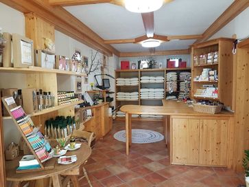 [1588003956090196.jpg]