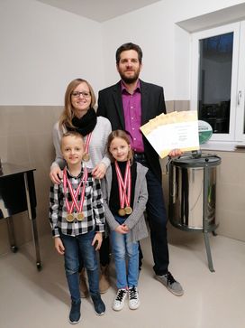 [1619722646942996.jpg]