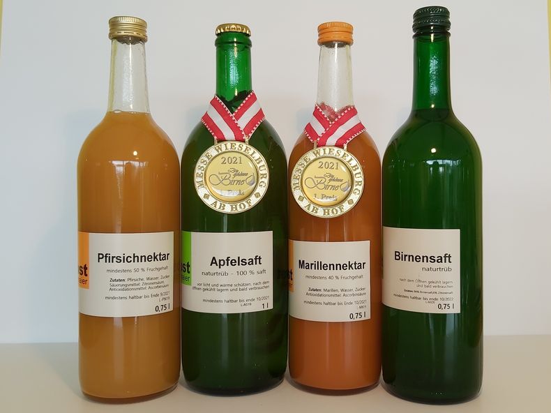 Säfte (2).jpg Säfte (2).jpg