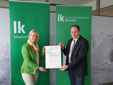 [1650368315027753.jpg]