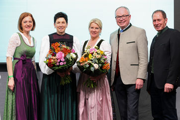 [165104273499887.jpg]