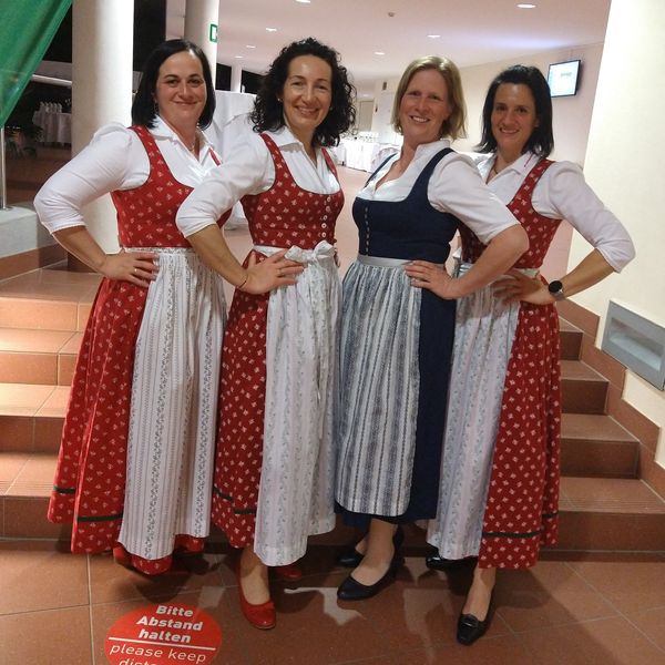 SB & Bezirksbäuerin.jpg