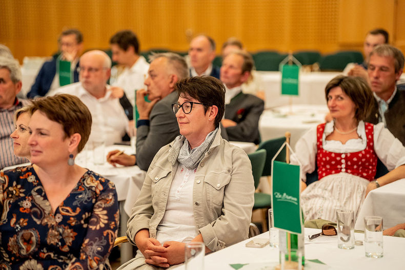 Charta-Unterzeichnung mit 30 agrarischen Vereinen ©&nbsp;LK NÖ/Georg Pomaßl