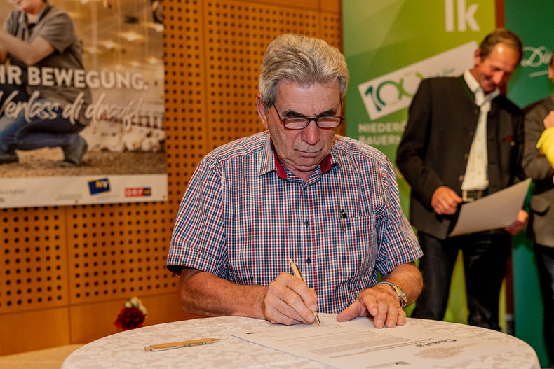 Charta-Unterzeichnung mit 30 agrarischen Vereinen ©&nbsp;LK NÖ/Georg Pomaßl